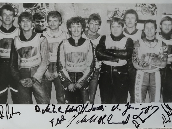 Mannschaftsfoto vom MC Güstrow aus den 1980er Jahren, Namen siehe Beschreibung