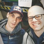 Im Fahrerlager beim Eisspeedway in Berlin...